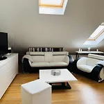 Schoene Dachgeschosswohnung Nahe Dem Mueggelsee
