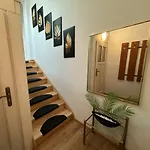 Schoene Dachgeschosswohnung Nahe Dem Mueggelsee